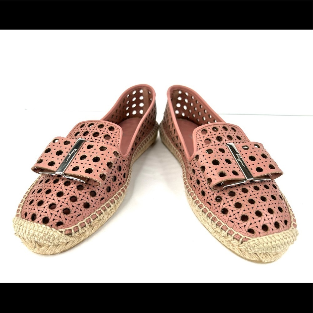 SALVATORE FERRAGAMO Sannio Bow Laser Cut Leather Flat Espadrilles Size 4.5 - Picture 10 of 11